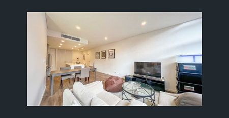 Stylish 2-Bedroom Apartment in the Heart of Erskineville - Photo 3