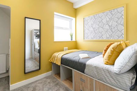 Montgomerie #23 - Photo 3