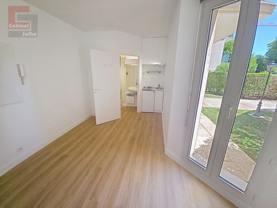 Location Appartement 1 pièce 13m² FONTAINEBLEAU 77300 - Photo 1