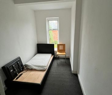 4 Bed Terraced House, Maynard Road, E17 - Photo 4