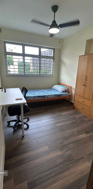 Blk 438A West Edge @ Bukit Batok (Bukit Batok), HDB 4 Rooms - For Rent - Photo 1