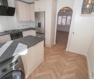 2 bedroom mews to rent - Photo 4