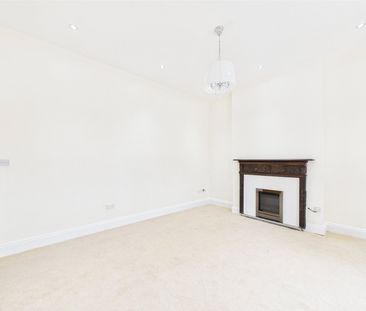St Leonards Road, East Sheen, Richmond Upon Thames, SW14 - Photo 4