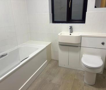 2 bedroom ground floor maisonette to rent - Photo 5