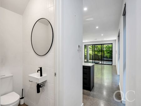 Open the Door to Designer Living Between the City and the Sea - Photo 4