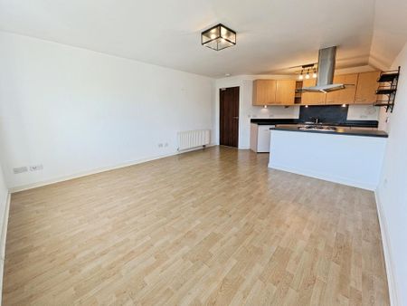 2 bedroom flat to rent - Photo 3