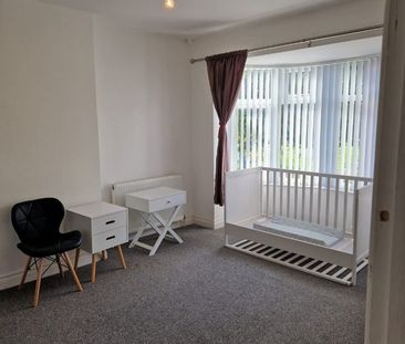 3 Bed Detached House, Macaulay Street, LE2 - Photo 2