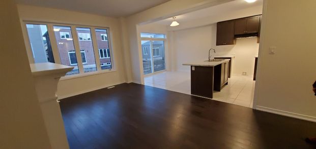 For Lease - 71 Esther Crescent, Thorold, Ontario - Photo 1