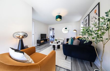 Ostler Road, Norwich, Rackheath - Photo 2