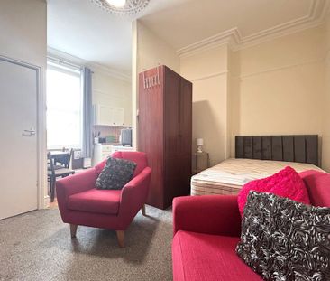 Studio to rent - Photo 5