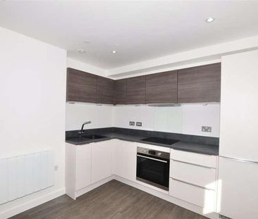 Prestige House, High Street, Egham, Surrey, TW20 - Photo 2