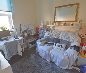 1 Bedroom Flat - Photo 3