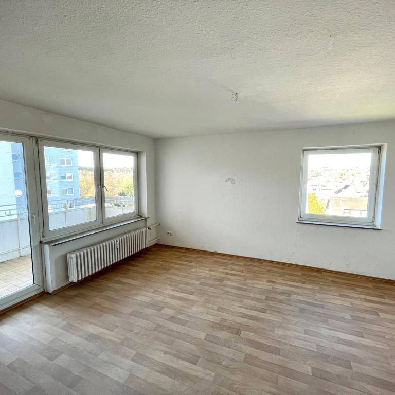 Nur mit WBS! Ab 4 Personen! Barrierearme 3-Zimmer Wohnung mit Blick über Lendringsen! - Photo 1