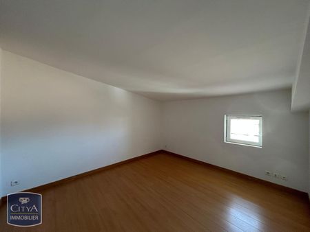 Location Appartement 3 pièces 79m² ORANGE 84100 - Photo 4