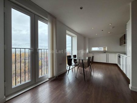 3 bedroom apartment to rent - Photo 3