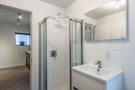 1463 Bishop, Montréal, QC - Photo 2