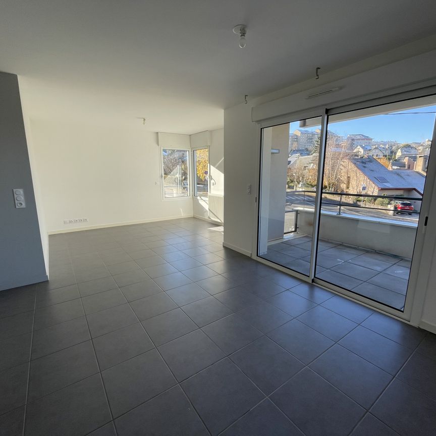 Location Appartement 3 pièces 66m² RODEZ 12000 - Photo 1
