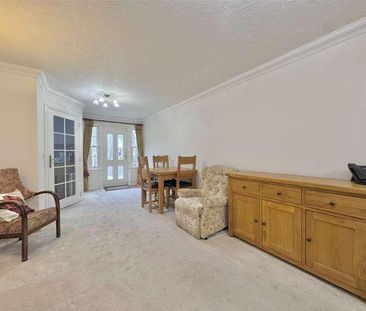 The Hart, Farnham, Surrey, Surrey, GU9 - Photo 3