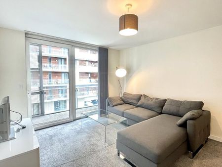 2 bedroom apartment to rent - Photo 2