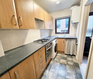 2 bedroom terraced house to rent - Photo 5