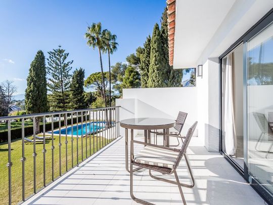 5 bedroom luxury Villa for rent in Marbella, Spain - Photo 1