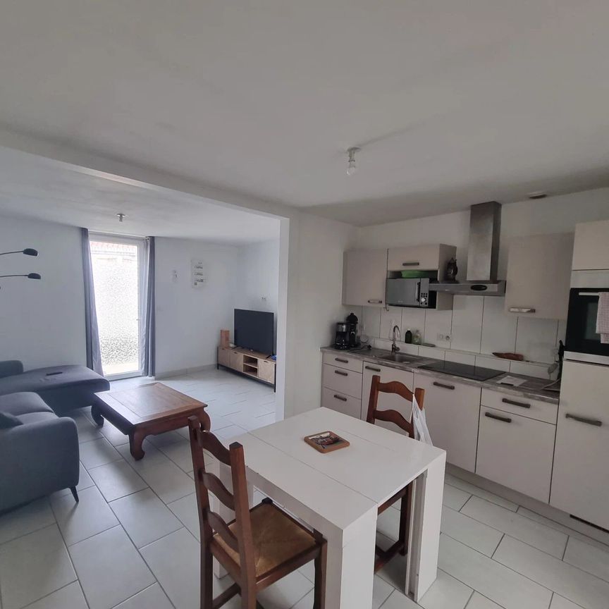 Location Maison de ville 2 pièces à Grosbreuil - Photo 1