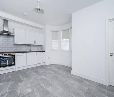 1 bedroom maisonette to rent - Photo 3