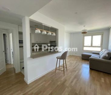Piso en alquiler en Calle de Arcaute - Photo 1