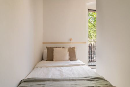 Carrer la Rambla, Barcelona, Catalonia 08002 - Photo 3