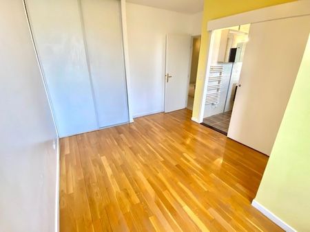 Location Appartement 5 pièces 132m² LYON 4ème - Photo 3