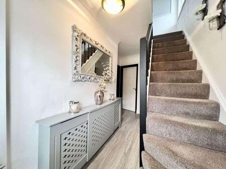 Houghton Road, Dunstable, LU5 - Photo 4