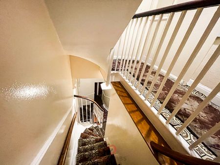 Sussex Gardens, Paddington, London, W2 - Photo 3