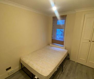 3 bedroom apartment to rent - Photo 6