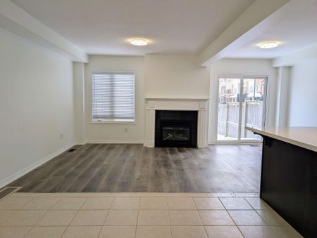 For Lease - 175 Penny Lane, Hamilton, Ontario - Photo 4