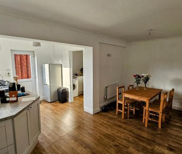 4 bedroom private hall to rent - Photo 6