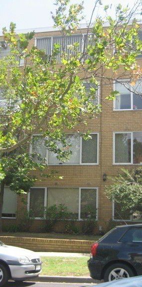 In the heart of Toorak - Photo 1