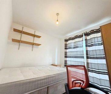 6 bedroom semi-detached house to rent - Photo 4