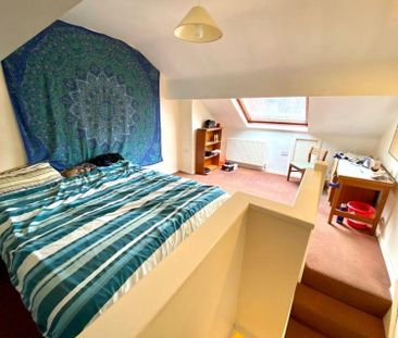 1 bedroom in a house share to rent - Photo 1