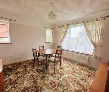 3 bedroom semi-detached bungalow to rent - Photo 2