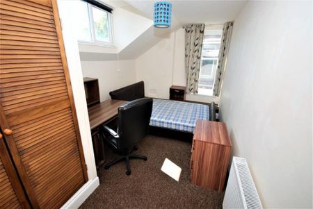 8 bedroom house to rent - Photo 3