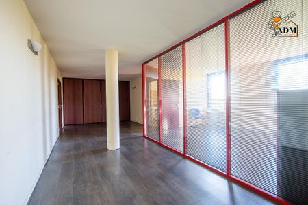 Location BUREAUX EN PLEIN COEUR DU BASSIN DE DISNEY / VAL D'EUROPE - Photo 4