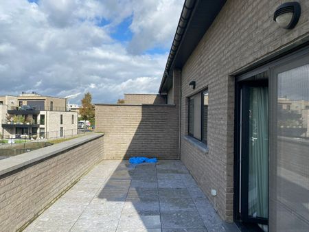 Ruim instapklaar duplex appartement in Maasmechelen - Photo 5