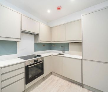 Wimbledon Hill Road, SW19 7PA, London - Photo 4