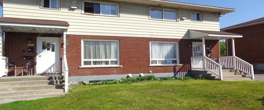 1689-1691 Baseline Rd | 1691 Baseline Rd, Ottawa - Photo 1