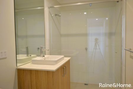 Brand new stunning 2-bedroom home - Photo 2