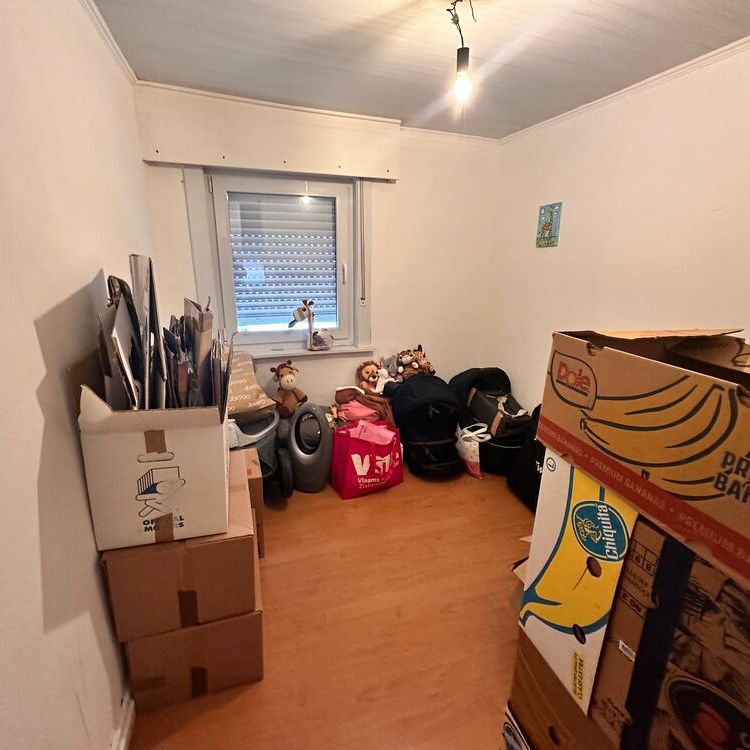 Instapklare woning met 3 slaapkamers en tuin op toplocatie in Roeselare - Foto 1