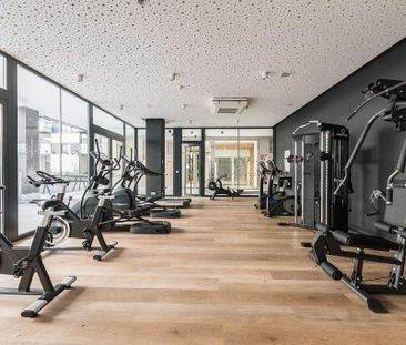 Luxury penthouse for rent in Madrid, Autonomous Region of Madrid - Photo 3