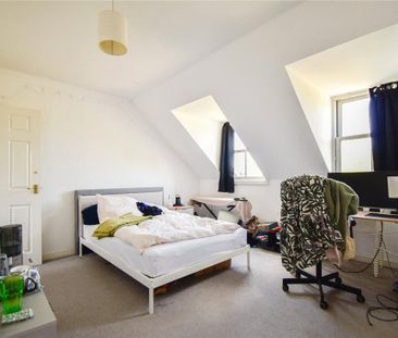 4 bedroom terraced house to rent - Photo 3