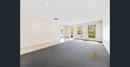 Spacious 4-Bedroom Family Home in Prime Location! - Photo 4