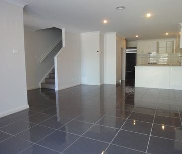 50 Nullarbor Avenue, Franklin ACT 2913 - Townhouse For Rent | Domain - Photo 3